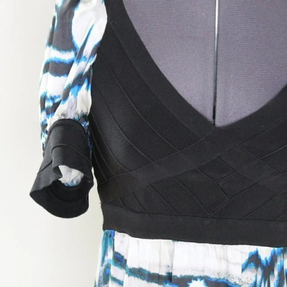 BEBE dress Medium dress Gorgeous quality! Black blue and white